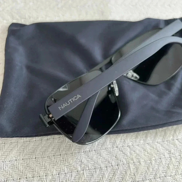 Brand new Nautica black navigator modified aviator sunglasses - Picture 3 of 5